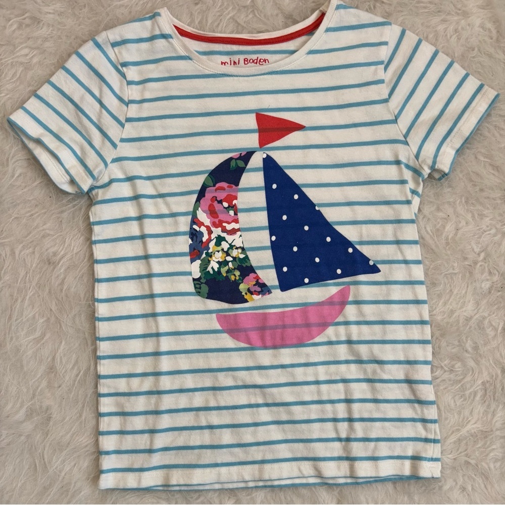 Mini Boden Girls Sweet Sailboat Tee